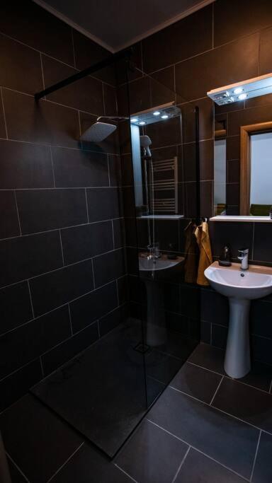 Sunrise Apartment Oradea Luaran gambar