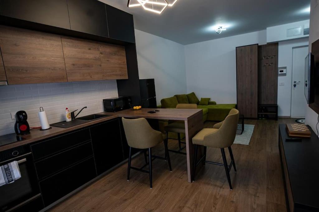 Sunrise Apartment Oradea Luaran gambar